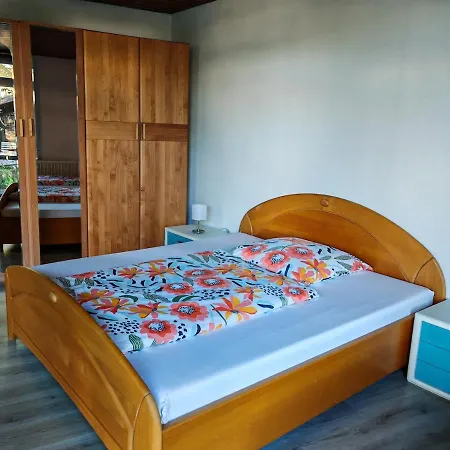 Διαμέρισμα Quiet Little House With Seperate Entrance