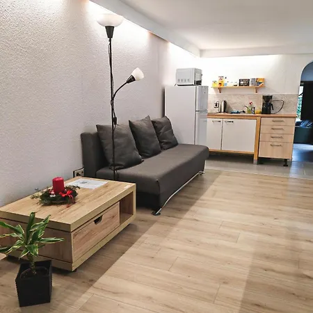 Διαμέρισμα Quiet Little House With Seperate Entrance *