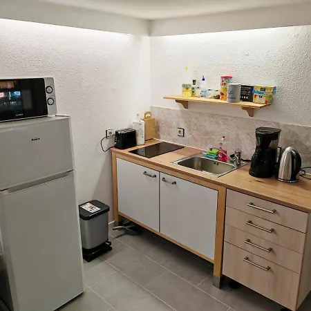 Διαμέρισμα Quiet Little House With Seperate Entrance